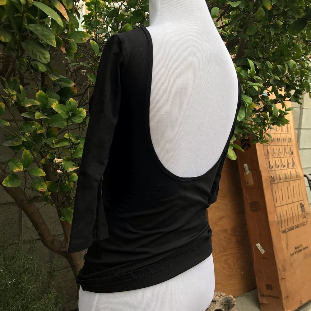 Acne studios nice blouse open on the back. - Picture 4 of 8